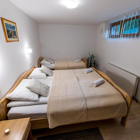 Zimzeleni Apartments Zrece Luaran gambar