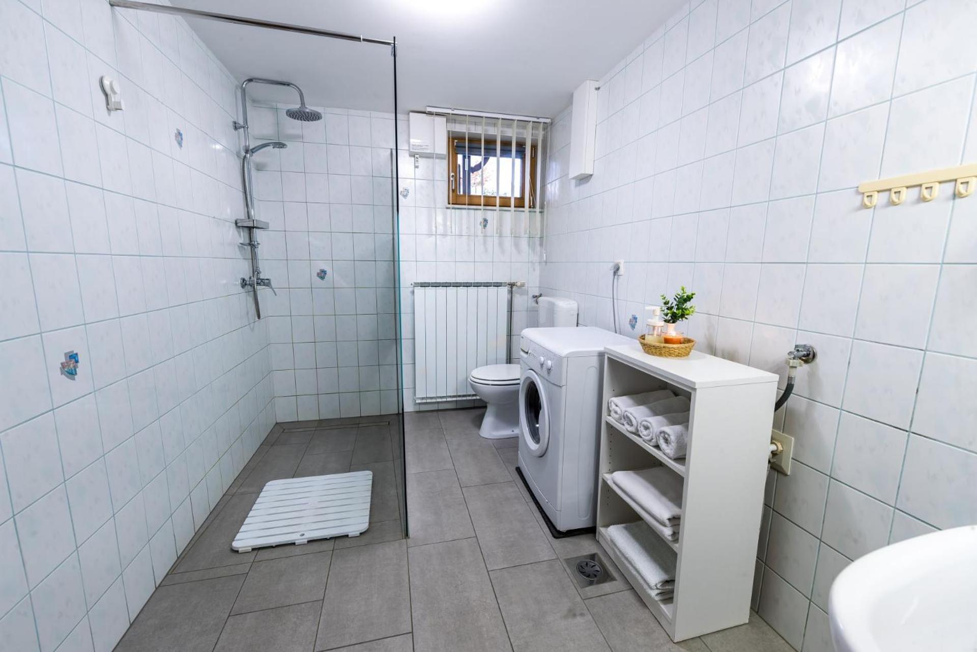 Zimzeleni Apartments Zrece Luaran gambar