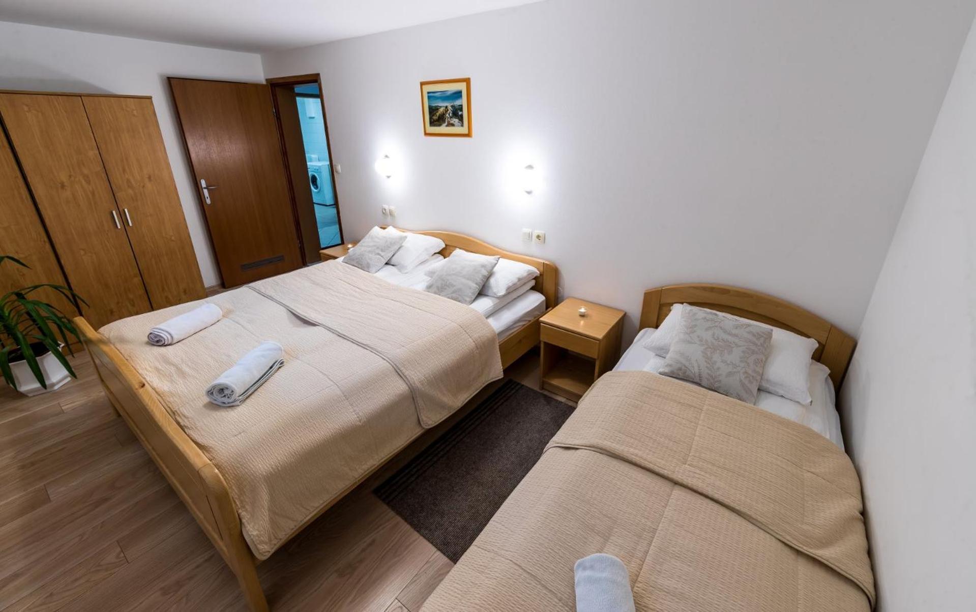 Zimzeleni Apartments Zrece Luaran gambar